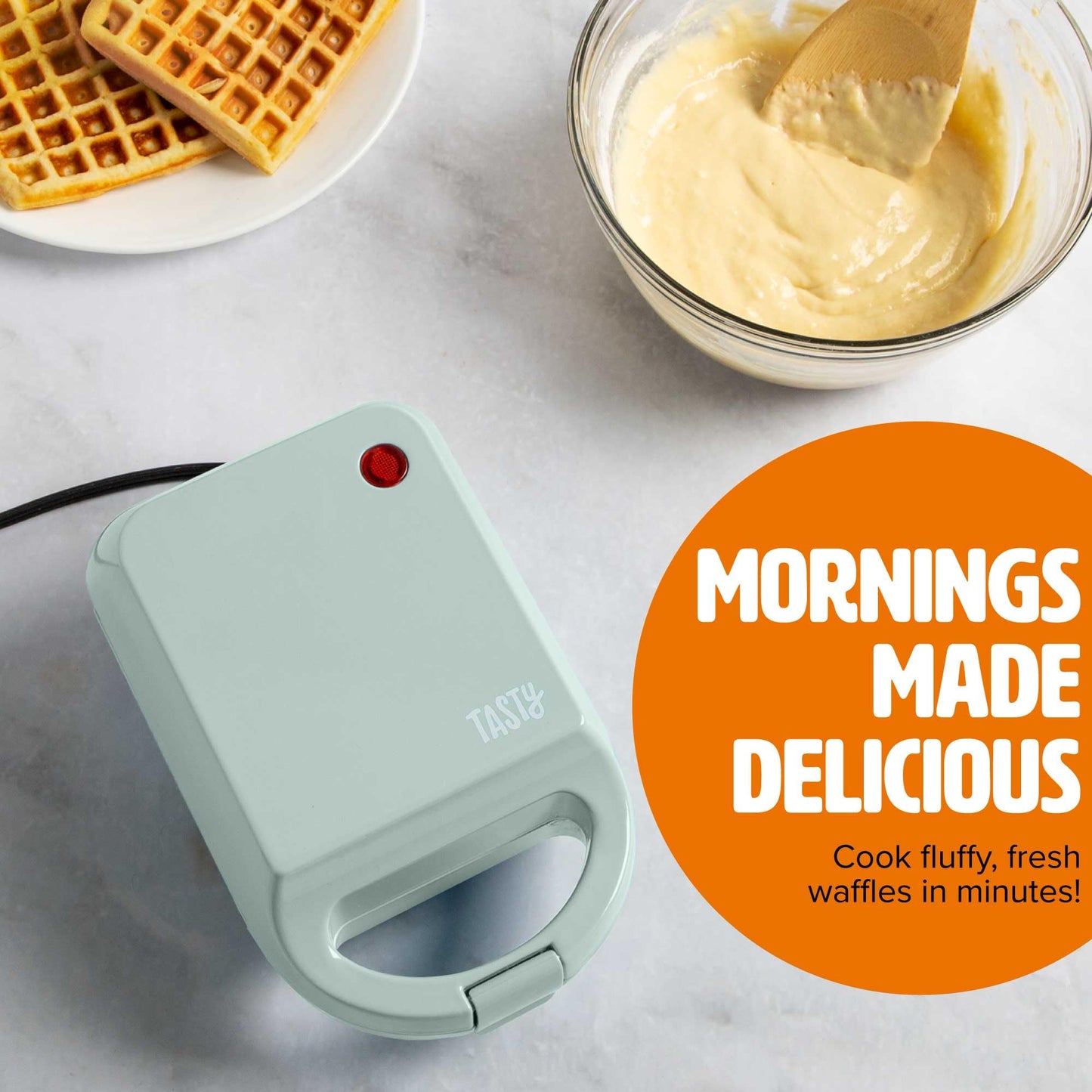 Mini Nonstick Waffle Maker, Perfect for Individual Waffles, Hash Browns, Brownies and more, Quick Results, Easy Clean Up, 600W, Pink